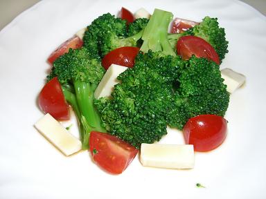 ブロッコリーとミニトマトのサラダ メタボ対策 低カロリー料理 美容ダイエット法